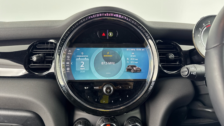 MINI Hatchback 1.5 Cooper Sport Premium 3dr Auto Petrol Hatchback